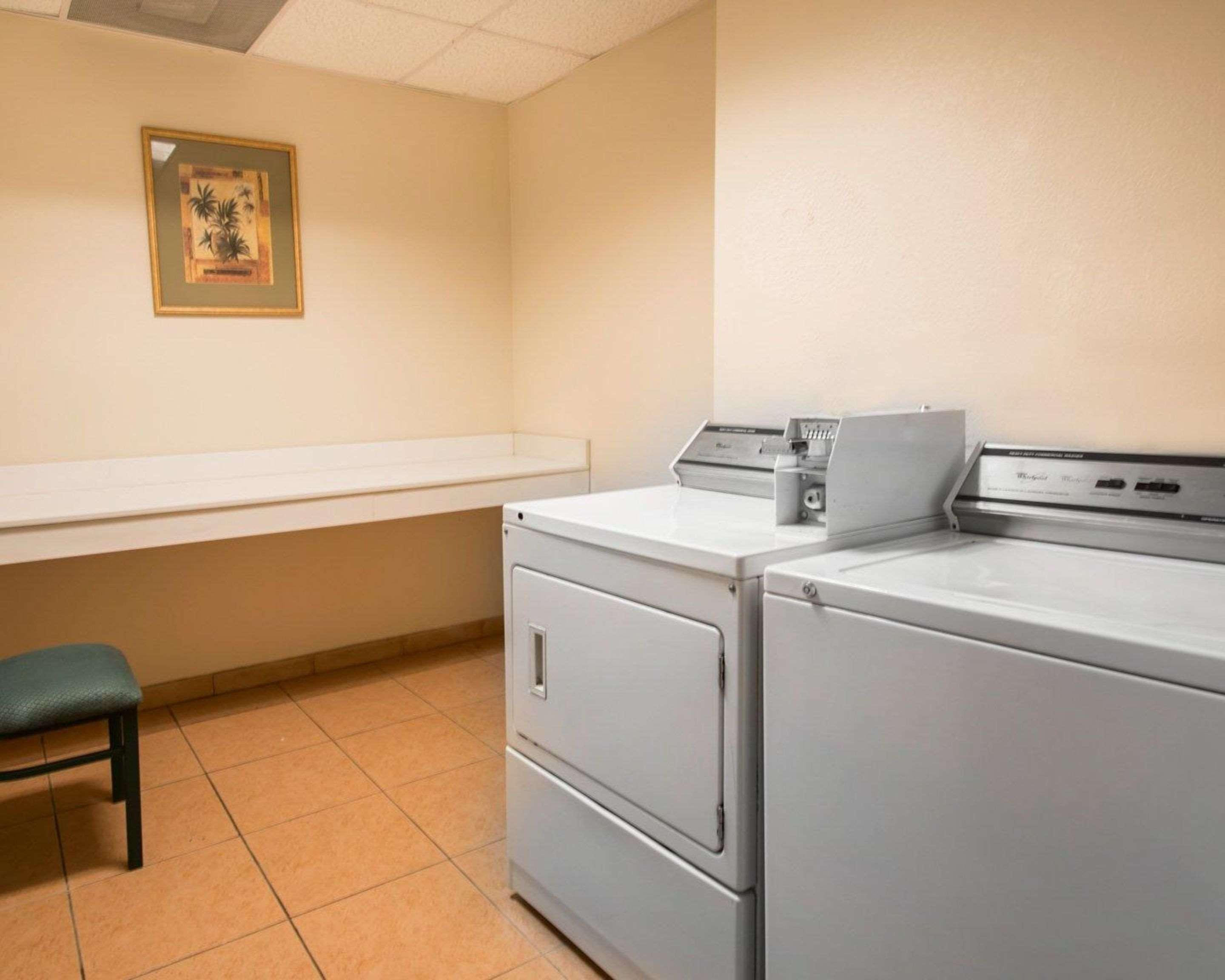 Comfort Suites Fort Pierce I-95 Exteriör bild