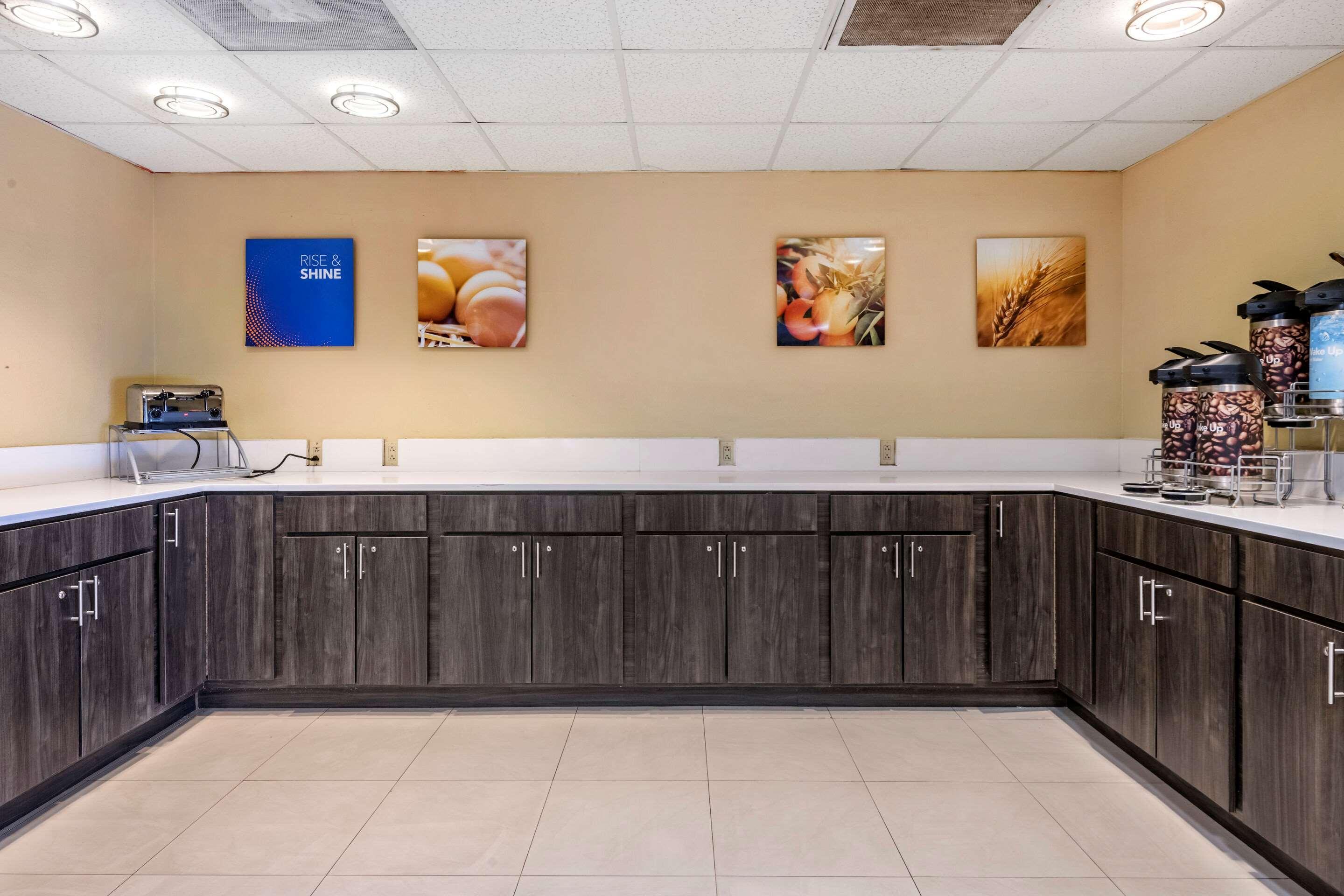 Comfort Suites Fort Pierce I-95 Exteriör bild
